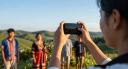 Lifestyle experiences boost China's summer travel trends